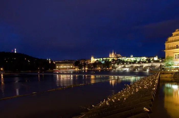 Dusni * Prague